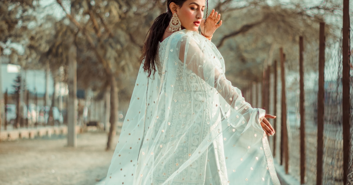 Ming Dynasty Aoqun and Mamianqun — Han Chinese traditional dress details