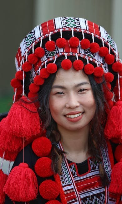 Jino traditional clothing and textile details